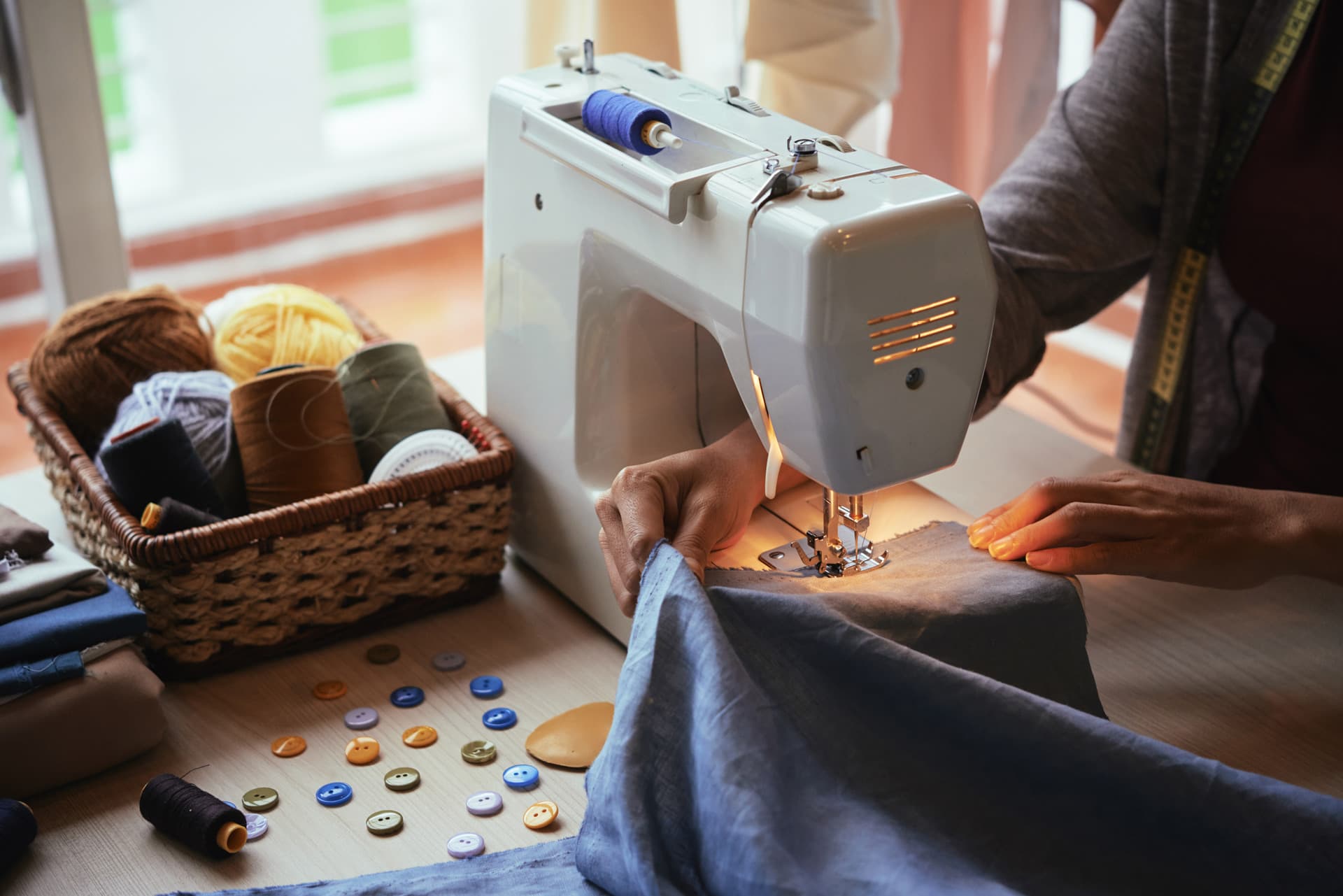 ALFA FUNDAS Y ACCESORIOS  Venta de máquinas de coser y bordar en A Coruña